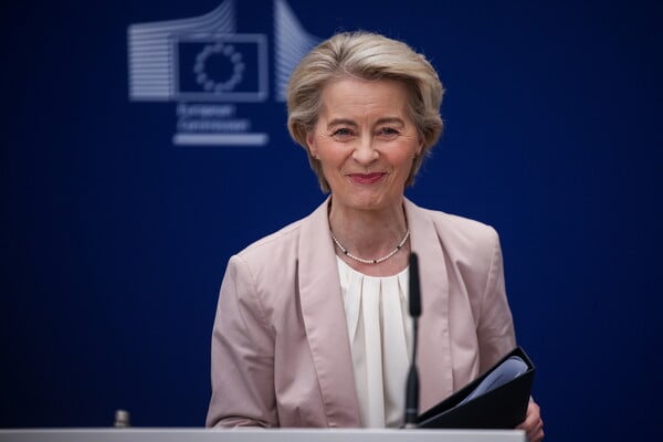 Δασμοί Τραμπ: «Διαπραγματευτική τακτική», λένε Ευρωπαίοι - «Αντίμετρα αν χρειαστεί», εξαγγέλλει η φον ντερ Λάιεν