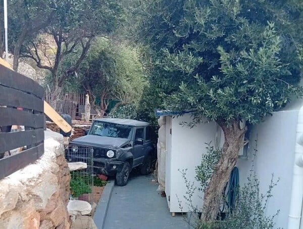Τήνος: Τζιπ παρασύρθηκε από τον αέρα και έπεσε μέσα σε σπίτι
