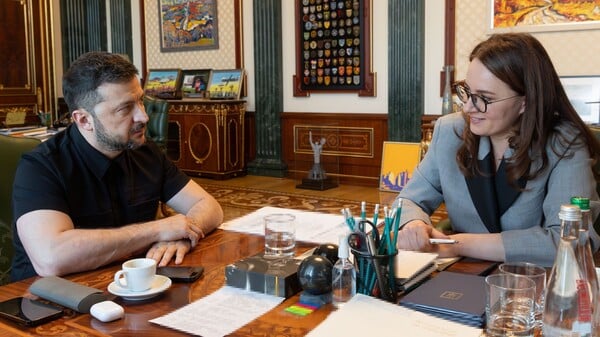 Ουκρανία: Ο Ζελένσκι προτείνει για πρωθυπουργό την 39χρονη Γιούλια Σβιριντένκο 