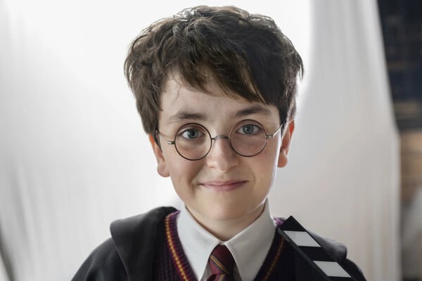 Ξεκίνησαν τα γυρίσματα της νέας σειράς «Harry Potter» – Η πρώτη φωτογραφία του νέου Χάρι