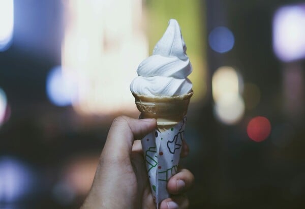 Παγωτό vs gelato δεν είναι το ίδιο: Ποιες οι διαφορές και ποιο έχει τις λιγότερες θερμίδες