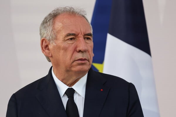 Γαλλία: Κατάργηση αργιών και «πάγωμα» δημοσίων δαπανών - Οι προτάσεις Μπαϊρού για να μειωθεί το έλλειμμα