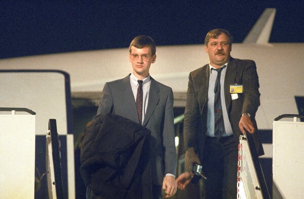 Ματίας Ρουστ: Μια ατέλειωτη ιστορία των ’80s