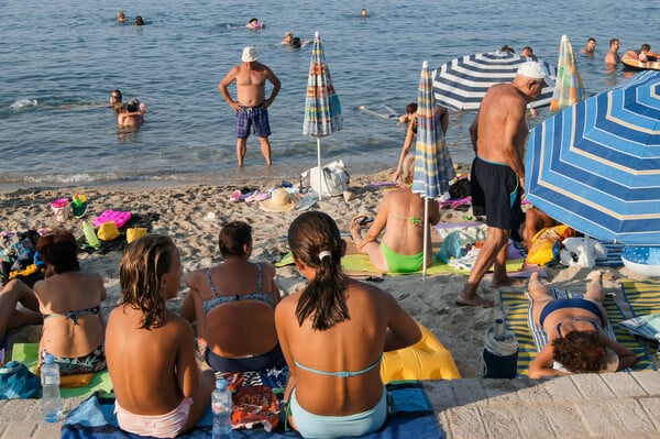 Κραυγή αγωνίας για τη Χαλκιδική που "βυθίζεται"