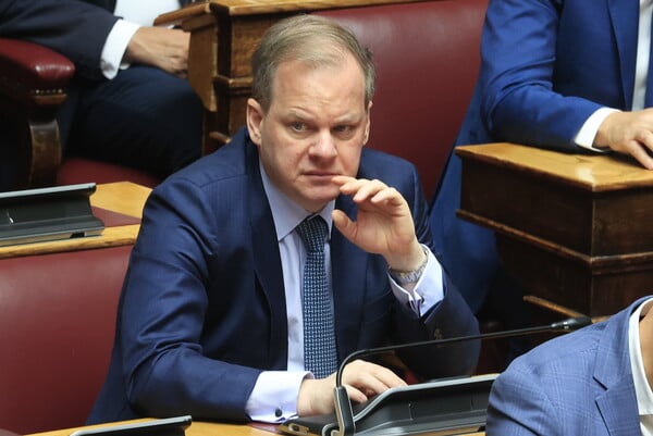 Τέμπη – Προανακριτική: Η ΝΔ ζητά παραπομπή Καραμανλή για παράβαση καθήκοντος