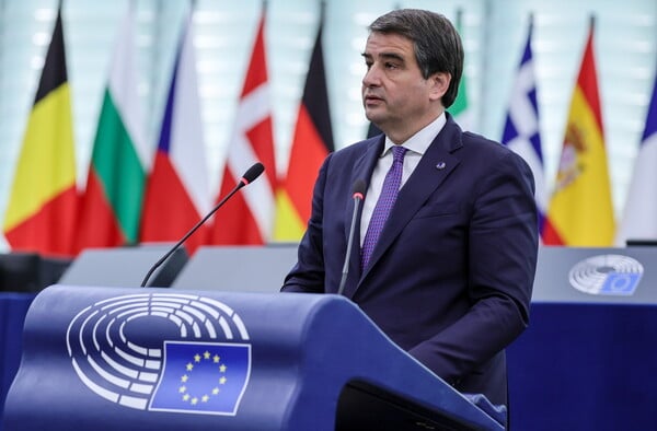 Ευρωπαϊκός προϋπολογισμός: Οι χαμένοι και οι κερδισμένοι, από τα καπνικά προϊόντα, στην άμυνα