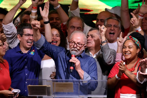 Βραζιλία: «Δεν δέχομαι εντολές από έναν γκρίνγκο» απάντησε ο Λούλα στον Τραμπ