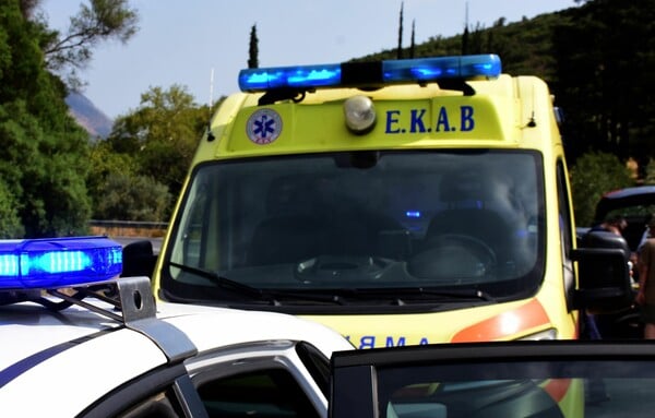 Τροχαίο δυστύχημα στη Βούλα: Νεκρή μία γυναίκα
