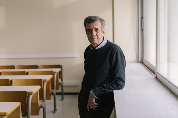 Απόστολος Γιαννόπουλος: «Πολύπλοκος είναι ο κόσμος, όχι τα μαθηματικά»