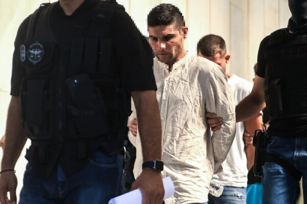 Δολοφονία στην Αγία Παρασκευή: «Τα έκανα όλα μόνος μου» υποστήριξε ο 35χρονος στην απολογία του