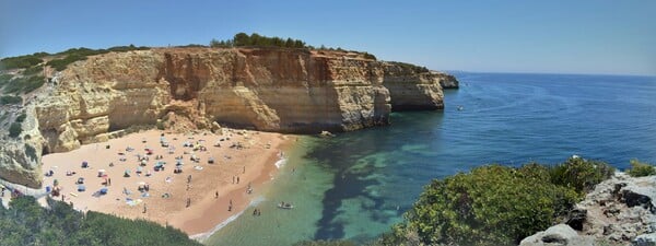 Ακραίος καύσωνας στη Μεσόγειο απειλεί τη θαλάσσια ζωή – Παράλληλες καταστροφές από κακοκαιρία στην Ασία
