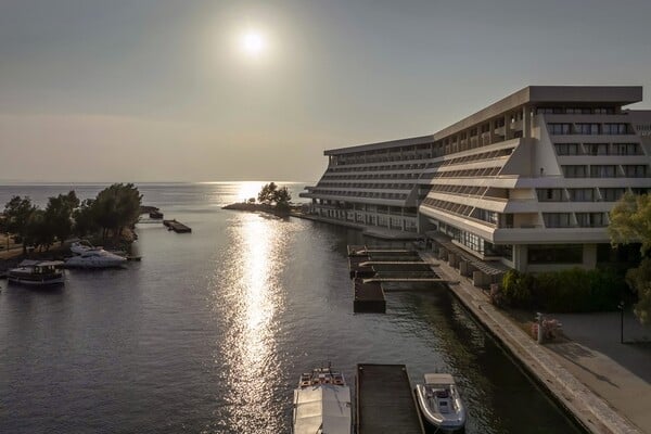 Συνεργασία μεταξύ του Porto Carras και της SWOT Hospitality