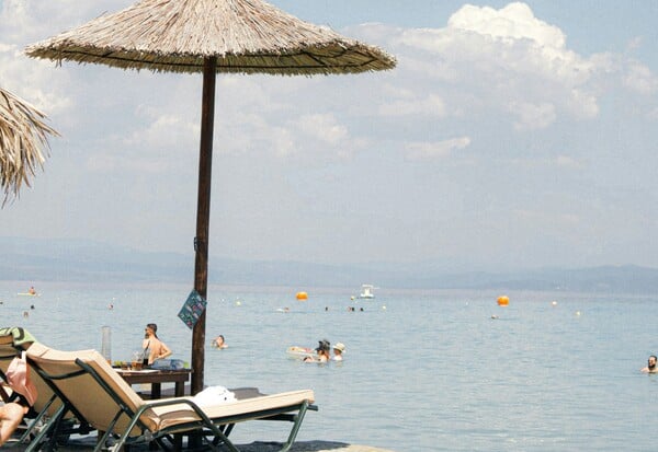 ΚΑΥΣΩΝΑΣ ΖΕΣΤΗ ΣΚΟΝΗ ΛΑΓΟΥΒΑΡΔΟΣ