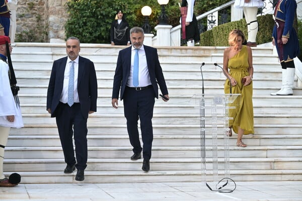 Η δεξίωση στο Προεδρικό Μέγαρο για την 51η επέτειο από την αποκατάσταση της δημοκρατίας