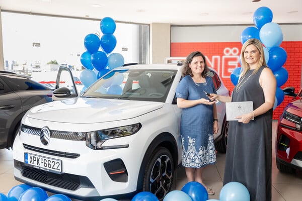 ΤΕΝΑ Μεγάλος Διαγωνισμός: Ένα Citroen C3 στα χέρια της μεγάλης νικήτριας
