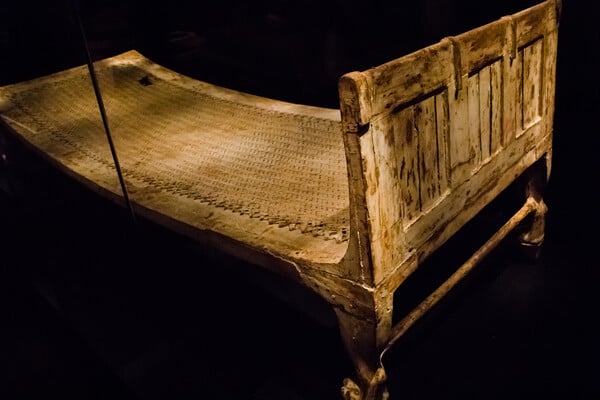 «Αν κάποιος δει στον ύπνο του τον εαυτό του νεκρό, σημαίνει ότι θα ζήσει ως τα βαθιά γεράματα»