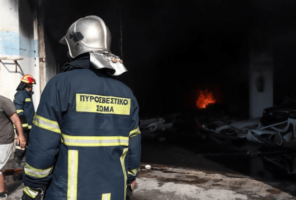 Ένας νεκρός μετά από τη φωτιά σε φορτηγό στο Άγιον Όρος