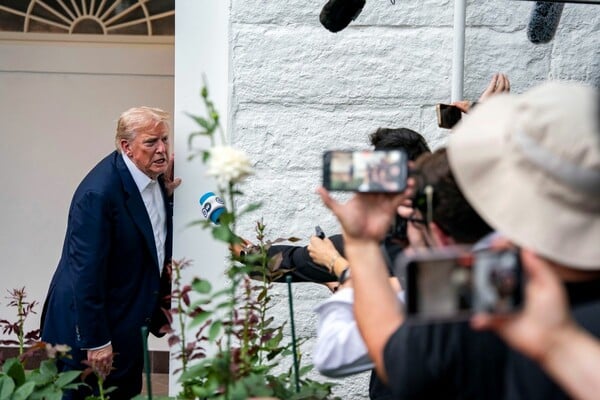 Νέα παραδοχή Τραμπ: «Τα παιδιά στην λωρίδα της Γάζας λιμοκτονούν»