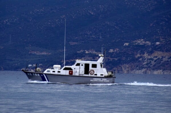 Λευκάδα: Συνεχίζονται οι έρευνες για τον εντοπισμό των δύο νεαρών που παρασύρθηκαν κάνοντας SUP