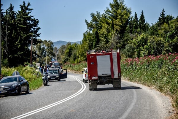 Φωτιά τώρα στη Νέα Πεντέλη