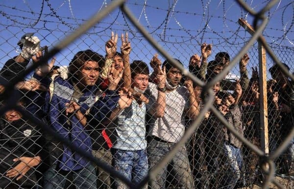 Άποψη για το μεταναστευτικό σε σχέση με την παράσταση «ζ - η - θ , ο Ξένος» του Μιχαήλ Μαρμαρινού