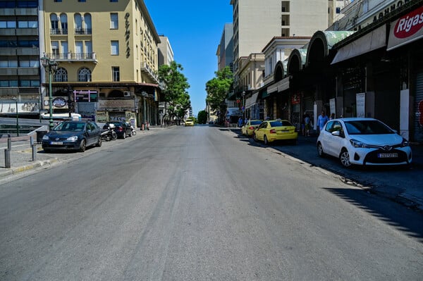 Άδεια πόλη η Αθήνα την πρώτη Κυριακή του Αυγούστου: Ελάχιστοι κυκλοφορούν