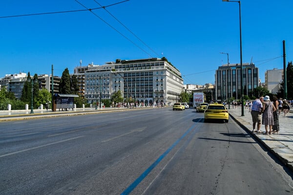 Άδεια πόλη η Αθήνα την πρώτη Κυριακή του Αυγούστου: Ελάχιστοι κυκλοφορούν