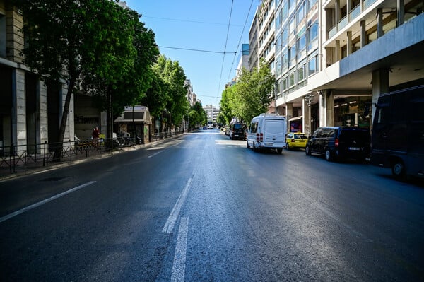 Άδεια πόλη η Αθήνα την πρώτη Κυριακή του Αυγούστου: Ελάχιστοι κυκλοφορούν