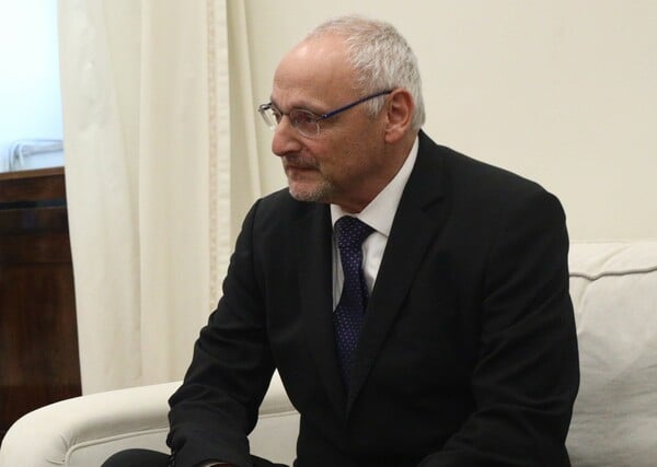 Σφοδρή αντίδραση της αντιπολίτευσης στις δηλώσεις του Ισραηλινού πρέσβη: «Ξεπέρασε κάθε όριο»