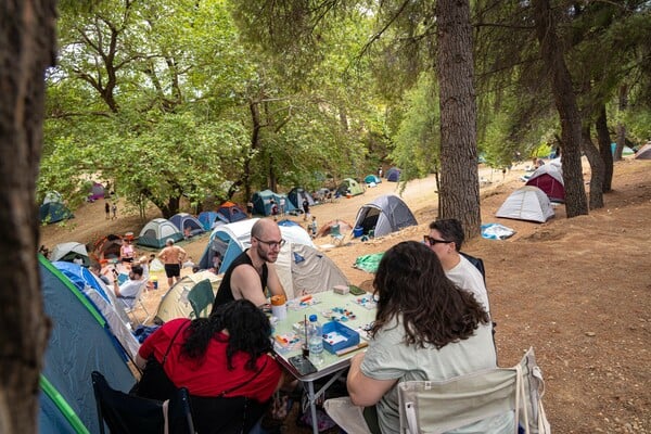 Φεστιβάλ Ελάτειας: Κι αν έβρεξε μια μέρα, ποιος σταματά τη μουσική;