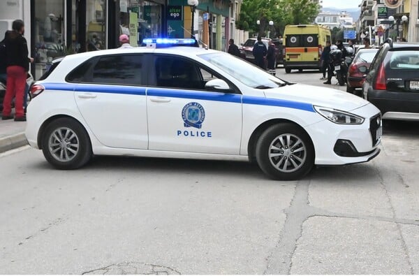 Χολαργός: 57χρονος πέταξε μολότοφ και ταμπουρώθηκε στο σπίτι του