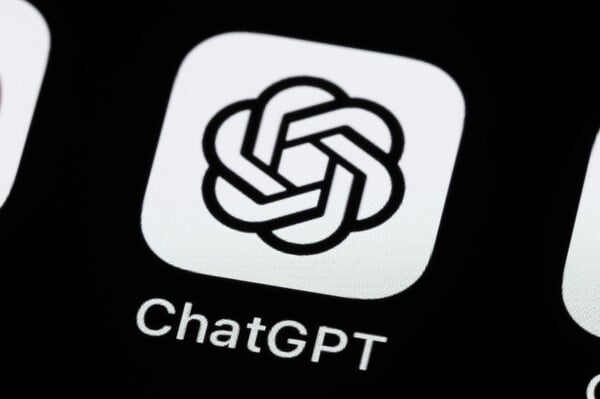 Το ChatGPT δίνει οδηγίες σε ανήλικους για αυτοτραυματισμό, ναρκωτικά και ακραία διατροφικά πλάνα
