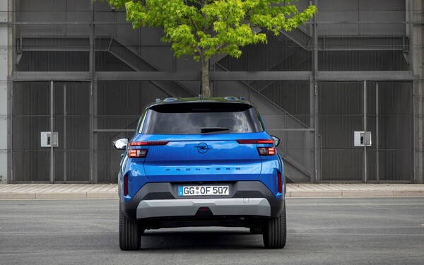 Το νέο Opel Frontera είναι και επταθέσιο