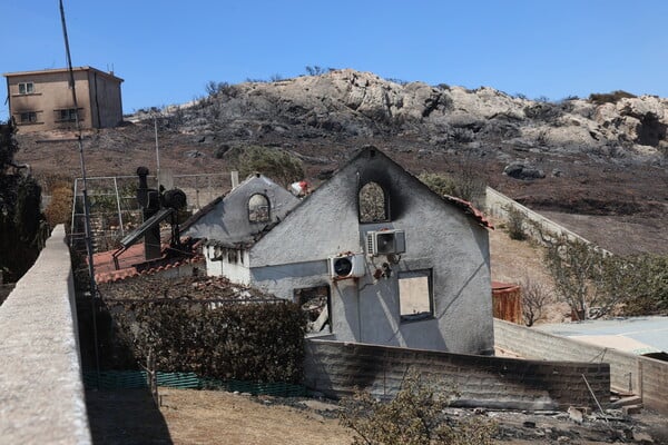 Φωτιά στην Ανατολική Αττική: Κάηκαν 40.000 στρέμματα δασικής έκτασης