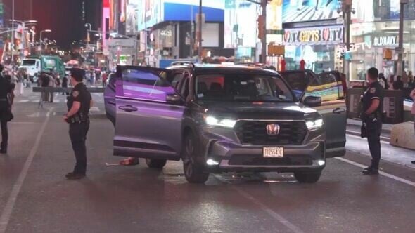 Times Square: 17χρνος πυροβόλησε και τραυμάτισε τρία άτομα