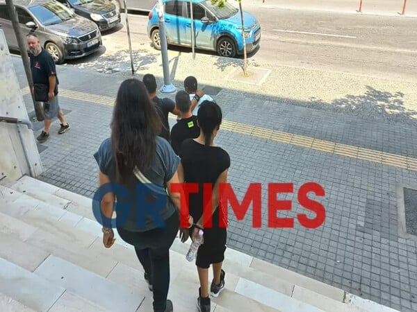 Βιασμός 10χρονης Θεσσαλονίκη: Αύριο η απολογία της μητέρας και του συντρόφου της 