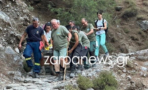 Κινηματογραφική διάσωση στο Φαράγγι της Σαμαριάς: Μετέφεραν στα χέρια 60χρονο άντρα για 3 χλμ