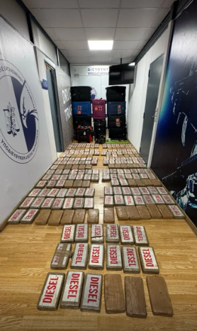 Εξάρθρωση διεθνούς κυκλώματος κοκαΐνης στη Θεσσαλονίκη – 271 κιλά εντοπίστηκαν σε κοντέινερ από τη Λατινική Αμερική