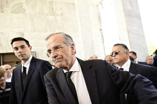 Κηδεύεται η Λένα Σαμαρά: Στο Α' Νεκροταφείο το τελευταίο αντίο 