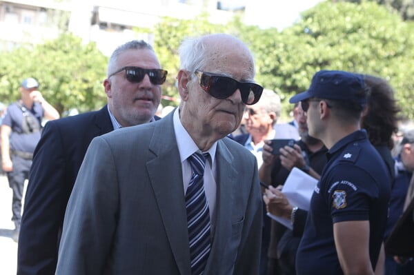 Κηδεύεται η Λένα Σαμαρά: Στο Α' Νεκροταφείο το τελευταίο αντίο 