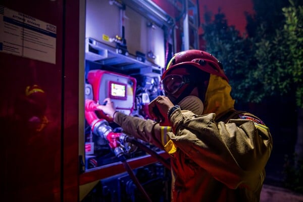 Φωτιά τώρα: Νέα ενημέρωση για Γαλατά, Τρελαγκάθα και Πετράλωνα Μεσσηνίας