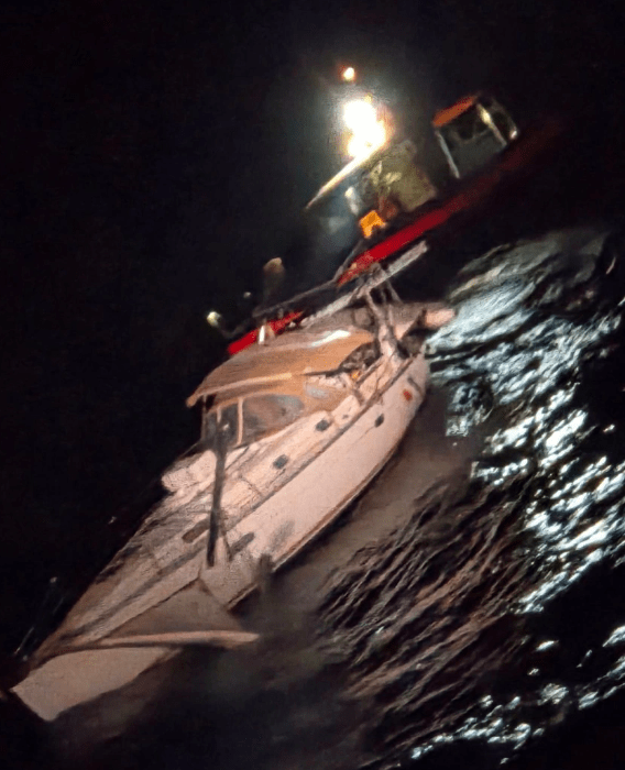 Ιστιοφόρο εξέπεμψε SOS: Διασώθηκαν δύο Γάλλοι - Μεταφέρθηκαν σώοι στην Πάρο