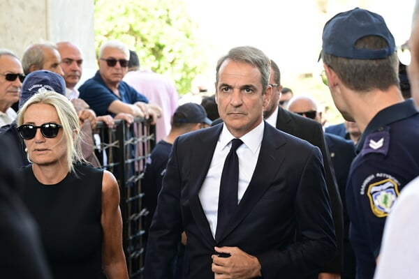 Κηδεύεται η Λένα Σαμαρά: Στο Α' Νεκροταφείο το τελευταίο αντίο 