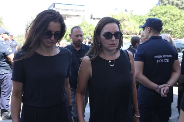 Κηδεύεται η Λένα Σαμαρά: Στο Α' Νεκροταφείο το τελευταίο αντίο 
