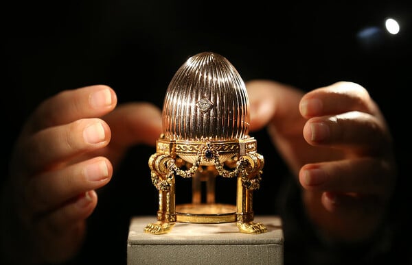 Ο Σέργκει Μοσούνωφ εξαγοράζει τη Fabergé έναντι 50 εκατ. δολαρίων
