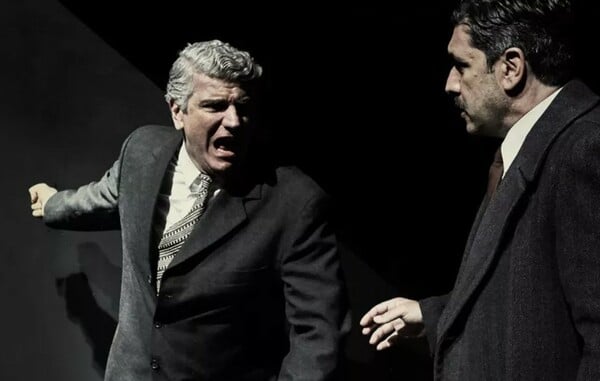 Βλαδίμηρος Κυριακίδης: Εκνευρισμένος στο τέλος παράστασης στα Χανιά - «Λυπάμαι αλλά δεν γίνεται»