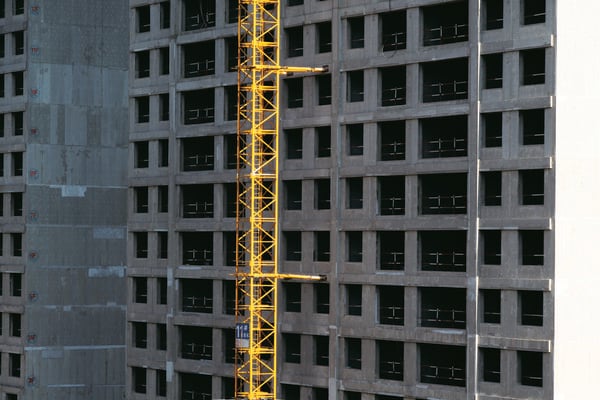Concrete Aesthetic: Γιατί βλέπουμε τόσο γκρι στην Αθήνα;