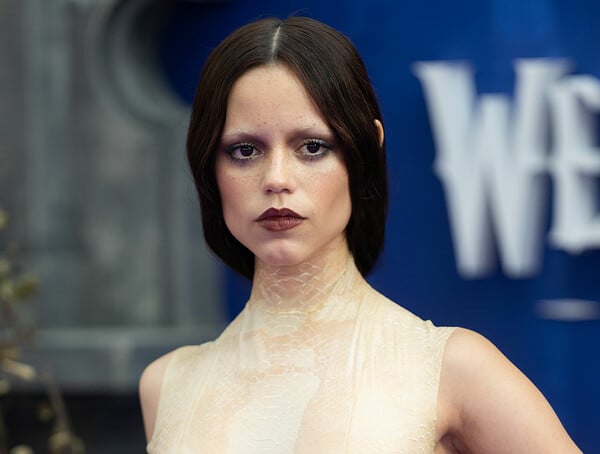 Το νέο makeup trend της Gen Z: Γιατί η κουρασμένη όψη γίνεται μόδα