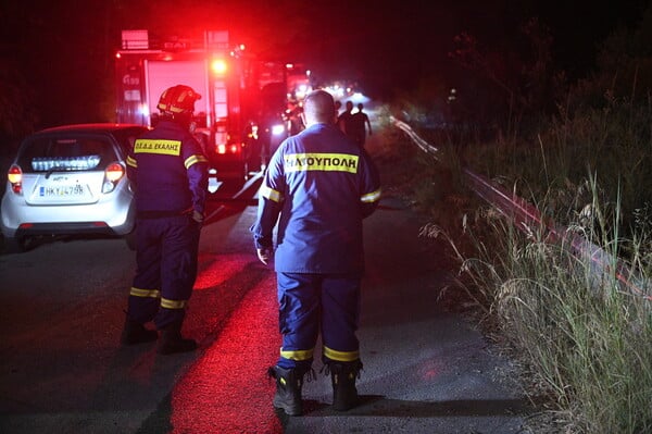 Φωτιές: Αναζωπυρώσεις σε Αχαΐα και Χίο - Σε ύφεση τα μέτωπα σε Άρτα, Κεφαλονιά, Ζάκυνθο