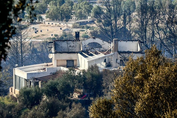 Φωτιές τώρα: Καταστροφή σε Πάτρα, Χίο, Πρέβεζα και Ζάκυνθο